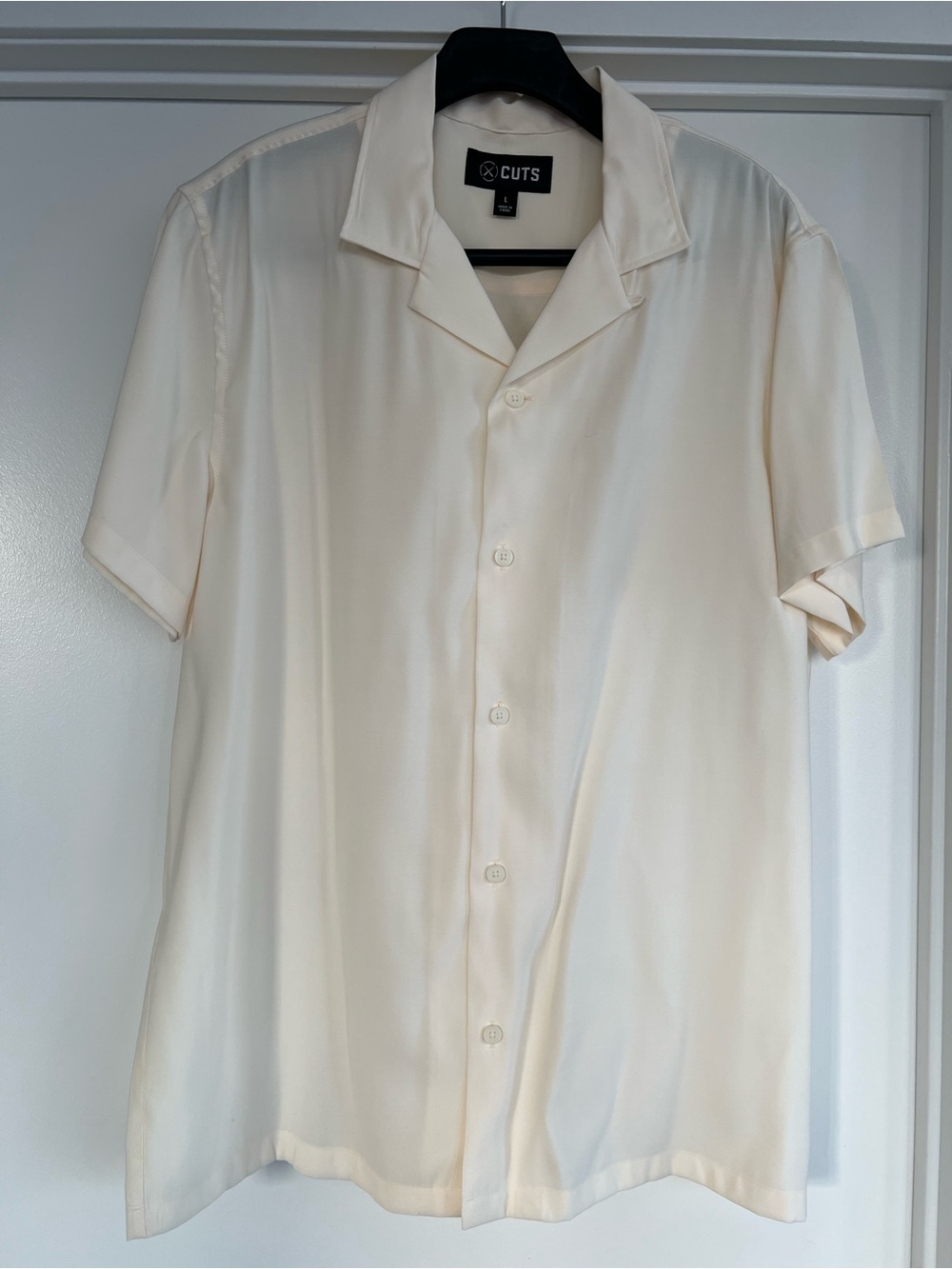 Cuts Clothing Men's Cream Short Sleeve Button-Up Shirt